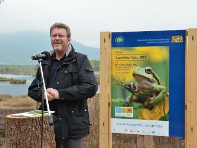 Der Bayerische Umweltminister Dr. Marcel Huber hat die BayernTour Natur Saison 2013 eröfffnet.
Bis in den Herbst hinein können Kinder und Erwachsene bei über 6.000 Veranstaltungen die Natur hautnah erleben.