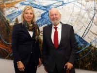 Die Weltklimakonferenz beginnt in wenigen Tagen in Paris. Hier muss ein verbindliches Nachfolgeabkommen für das Kyoto-Protokoll verabschiedet werden. Darin sind sich die Bayerische Umweltministerin Ulrike Scharf und Prof. Dr. Ernst Ulrich von Weizsäcker, Ko-Präsident des Club of Rome einig.
